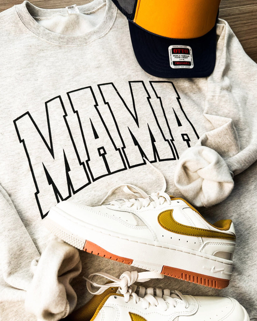 Mama Crewneck