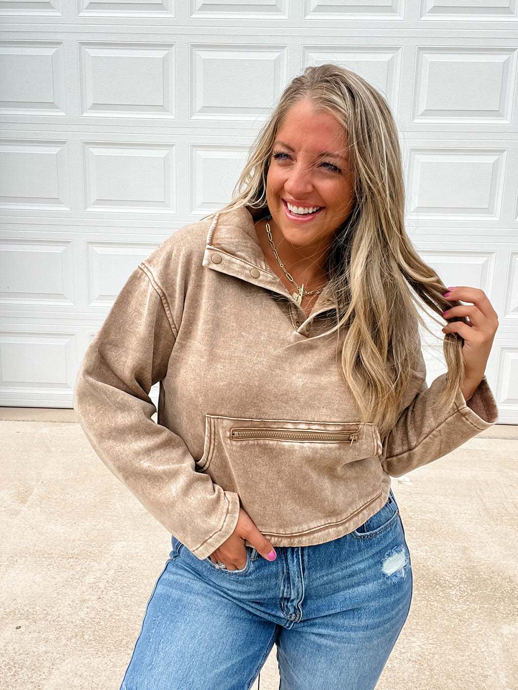 The Washed Weekend Pullover - Deep Camel